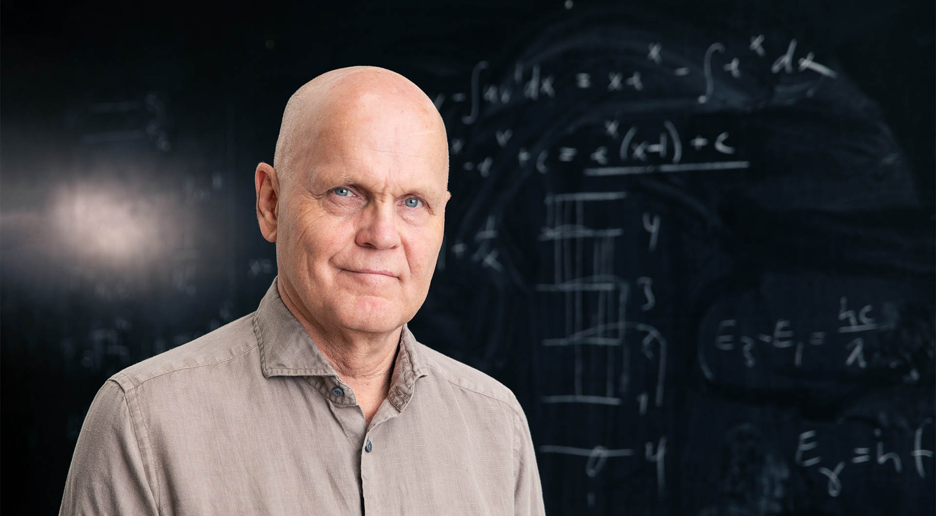 Endringer i årets eksamensoppgaver i matematikk og fysikk  – er du forberedt på hva som venter deg på eksamen?